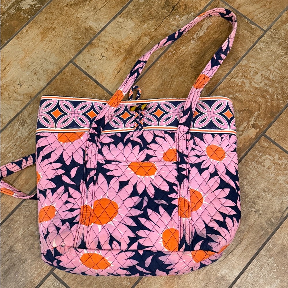 Vera Bradley Tote Bag in Loves Me